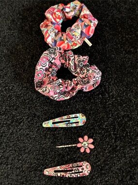 Powerpuff Girls Pink Floral Scrunchies and Hair Clips Set